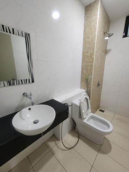 Service Residence for Rent at D'Summit Residences - Frankie Chen - Bathroom - PropertyGuru.com.my