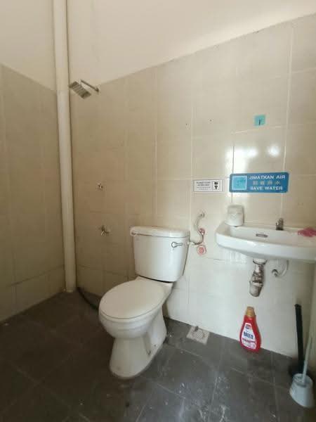 Rumah Berkembar untuk Disewa di Taman Kasa Heights (Alor Gajah) - Goh Jun Khai - Bathroom - PropertyGuru.com.my