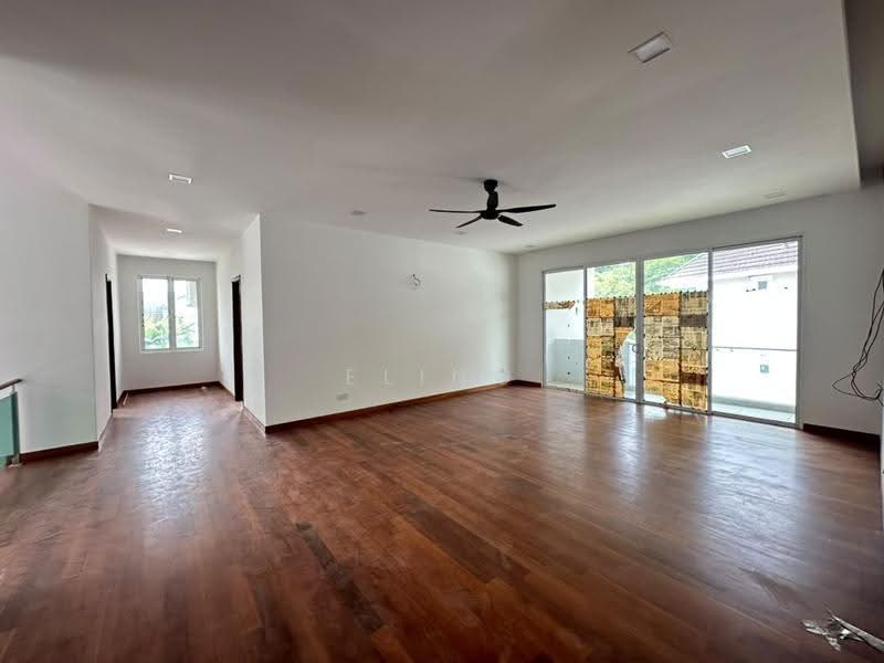Bungalow House untuk Disewa di Ukay Bistari (Ulu Kelang) - Eling Loo - Living Room - PropertyGuru.com.my