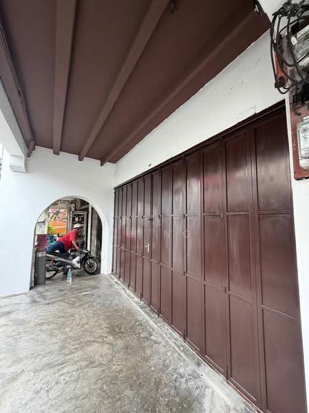 Shop for Rent in George Town (Penang) - Hailey Ch'ng - Exterior - PropertyGuru.com.my