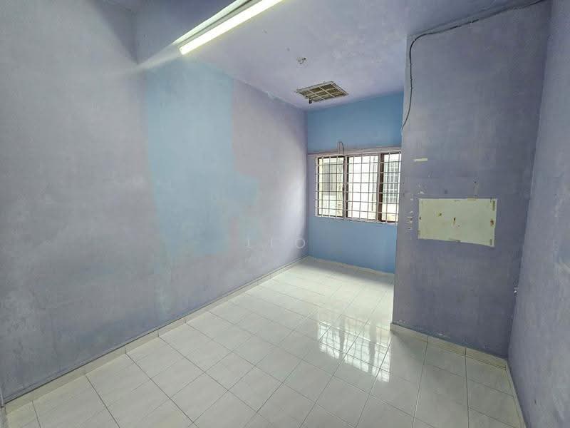 2-storey Terraced House for Sale in Taman Universiti Indah (Seri Kembangan) - Leo Koh - Interior - PropertyGuru.com.my