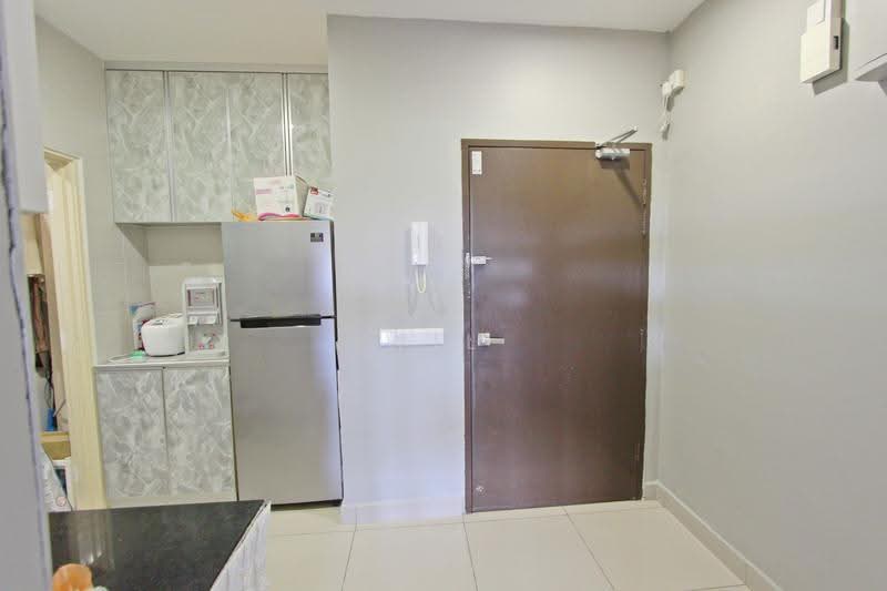 Pangsapuri untuk Dijual di Perling Heights Apartments - Wil Mong - Kitchen - PropertyGuru.com.my