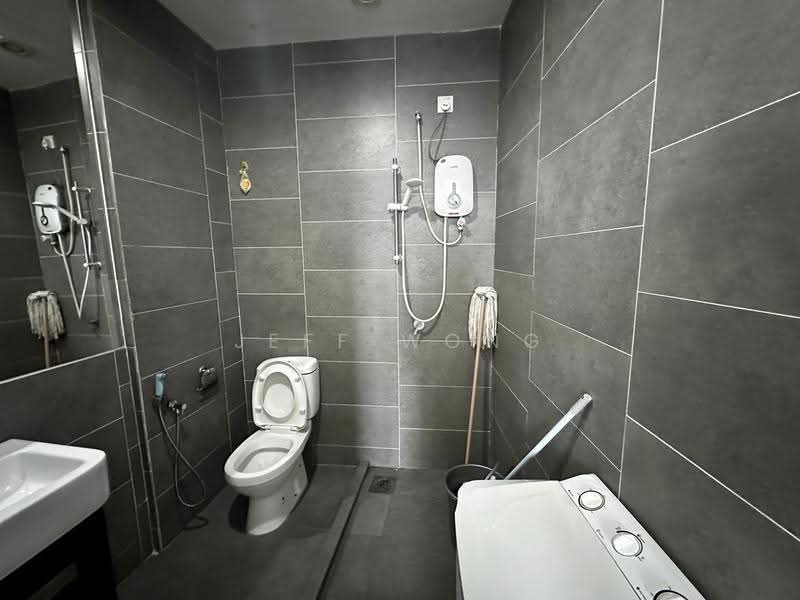 Kediaman Servis untuk Disewa di Empire Damansara - Jeff Wong - Bathroom - PropertyGuru.com.my