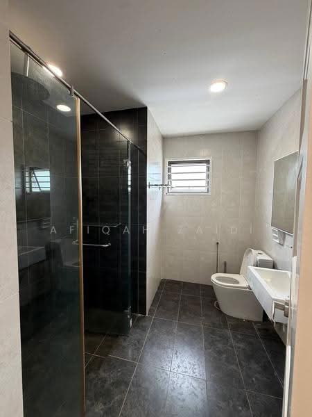 2.5-storey Terraced House for Sale in Alam Impian (Shah Alam) - Afiqah zaidi - Bathroom - PropertyGuru.com.my