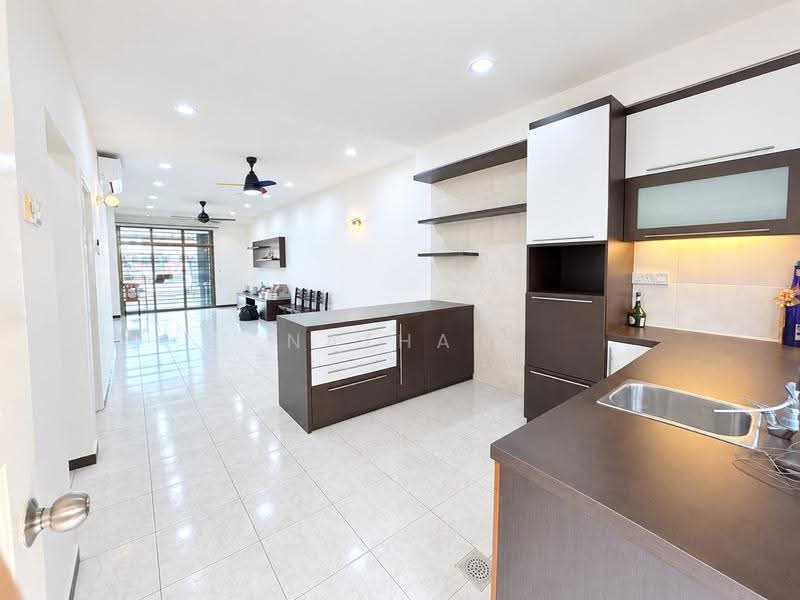 2-storey Terraced House for Sale in Taman Impian Emas (Skudai) - Nathan Chan - Living Room - PropertyGuru.com.my