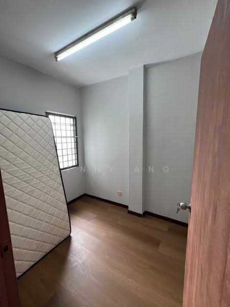 Apartment for Rent at Teratai Mewah Apartment Block 4 & 6 - Penny Ang - Bedroom - PropertyGuru.com.my