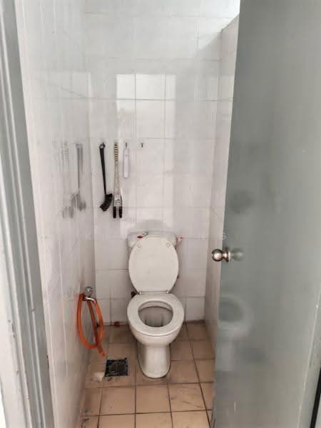 Kedai untuk Disewa di Bandar Botanic (Klang) - Kenny Ng - Bathroom - PropertyGuru.com.my