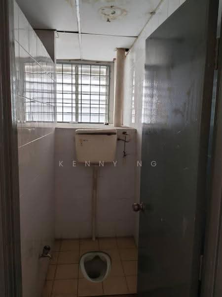 Kedai untuk Disewa di Bandar Botanic (Klang) - Kenny Ng - Bathroom - PropertyGuru.com.my