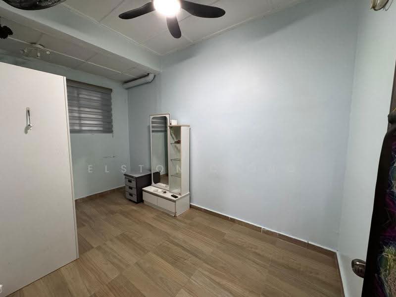 Rumah Teres 1-Tingkat untuk Dijual di Taman Pelangi Indah (Ulu Tiram) - Elston Chong - Bedroom - PropertyGuru.com.my