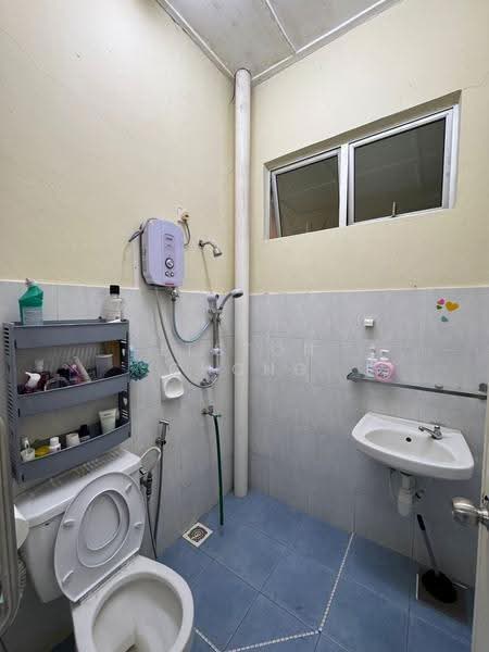 Rumah Teres 1-Tingkat untuk Dijual di Taman Pelangi Indah (Ulu Tiram) - Elston Chong - Bathroom - PropertyGuru.com.my