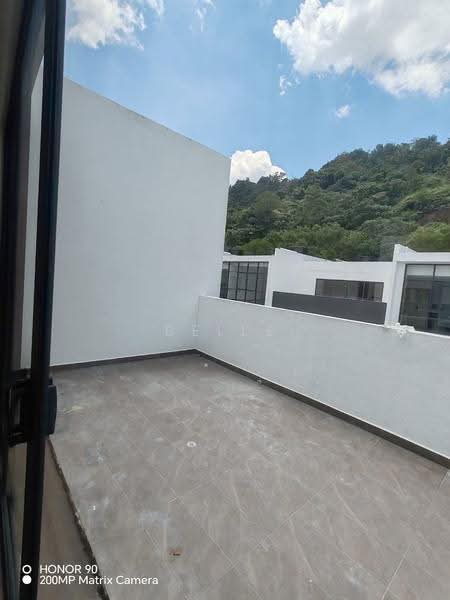 4-storey Terraced House for Sale in Damansara Perdana (Selangor) - Belle Low - Balcony - PropertyGuru.com.my