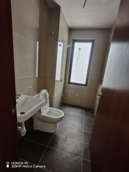 4-storey Terraced House for Sale in Damansara Perdana (Selangor) - Belle Low - Bathroom - PropertyGuru.com.my