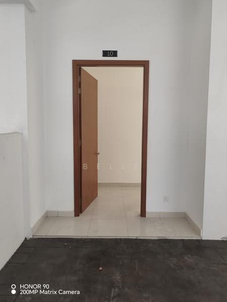 4-storey Terraced House for Sale in Damansara Perdana (Selangor) - Belle Low - Entrance - PropertyGuru.com.my