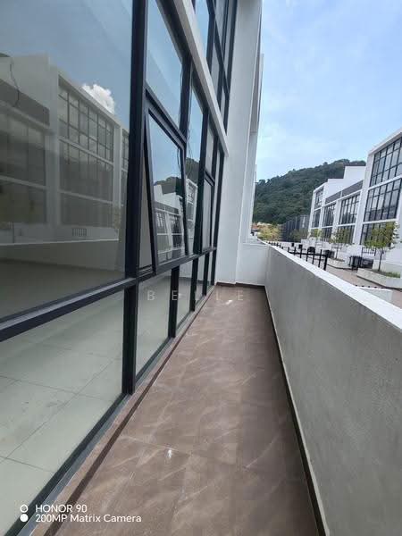 4-storey Terraced House for Sale in Damansara Perdana (Selangor) - Belle Low - Balcony - PropertyGuru.com.my