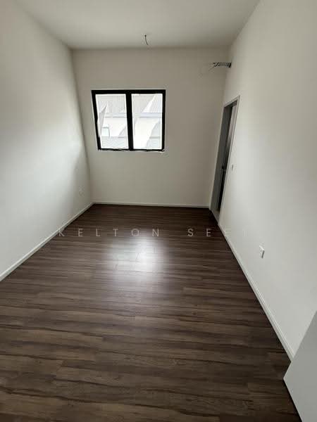 Rumah Teres 2.5-Tingkat untuk Dijual di Taman Bukit Serdang (Seri Kembangan) - Kelton Seet - Interior - PropertyGuru.com.my
