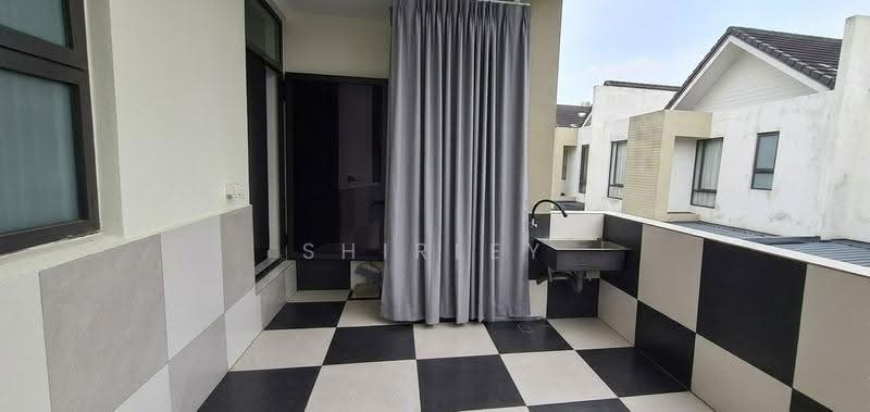 2-storey Terraced House for Sale in Medini (Iskandar Puteri (Nusajaya)) - Shirley Pang - Balcony - PropertyGuru.com.my