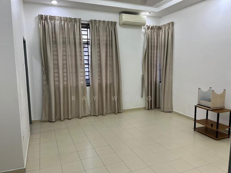 Rumah Teres 2-Tingkat untuk Dijual di Taman Sierra Perdana (Masai) - Ray Wong - Living Room - PropertyGuru.com.my