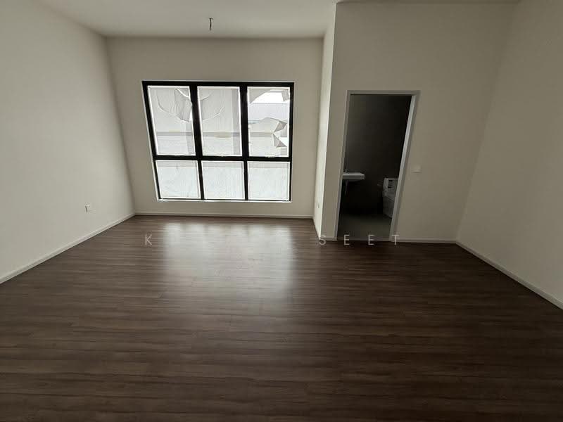 Rumah Teres untuk Dijual di Taman Bukit Serdang (Seri Kembangan) - Kelton Seet - Interior - PropertyGuru.com.my