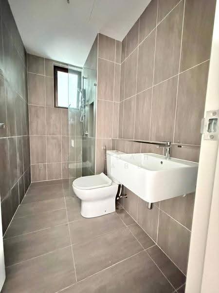 Kediaman Servis untuk Dijual di The Pulse Residence - Rafedah Binti Abdul Aziz - Bathroom - PropertyGuru.com.my