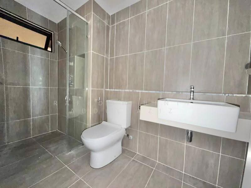 Kediaman Servis untuk Dijual di The Pulse Residence - Rafedah Binti Abdul Aziz - Bathroom - PropertyGuru.com.my