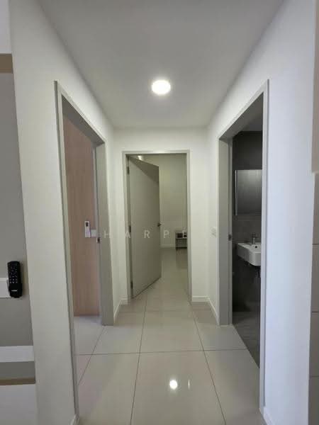 Kediaman Servis untuk Disewa di Savvy @ Riana Dutamas - Harper Tan - Corridor - PropertyGuru.com.my