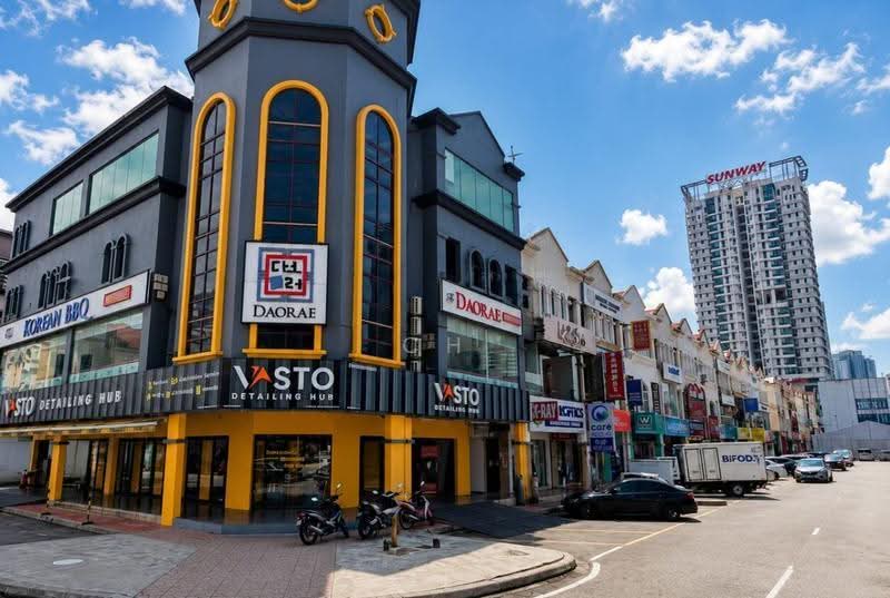 Shop for Sale in Dataran Sunway (Kota Damansara) - CH Ng - Exterior - PropertyGuru.com.my