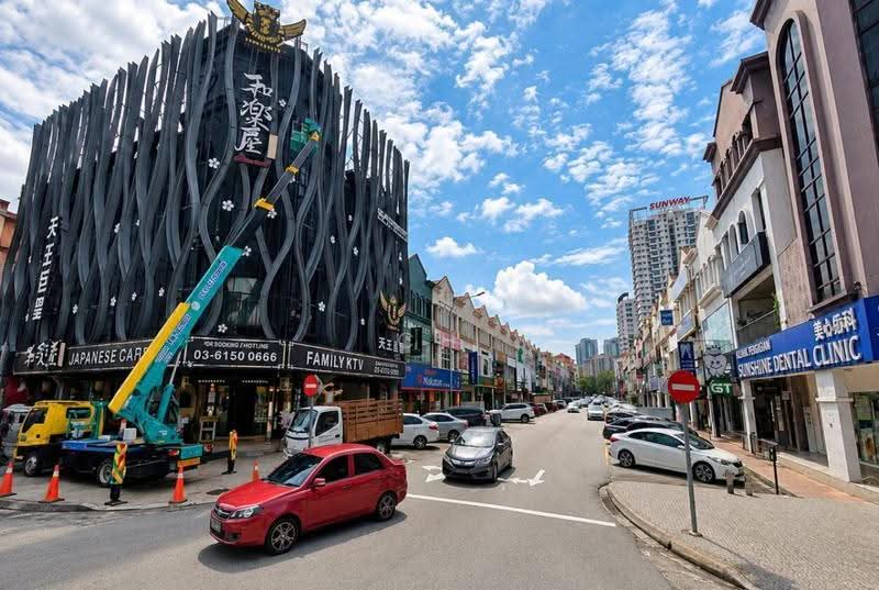 Shop for Sale in Dataran Sunway (Kota Damansara) - CH Ng - PropertyGuru.com.my