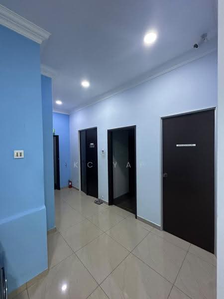 Shop / Office for Sale in Taman Amaniah Mulia (Batu Caves) - KC Yap - Corridor - PropertyGuru.com.my