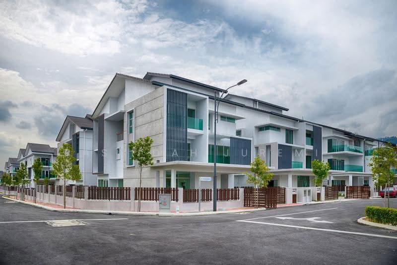 Bungalow House untuk Dijual di Kajang (Selangor) - Rashidah Juremi - Exterior - PropertyGuru.com.my
