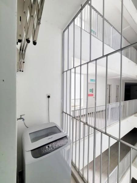Service Residence for Rent at Crescent Bay Suites (Teluk Bayu) - Alex How - Interior - PropertyGuru.com.my