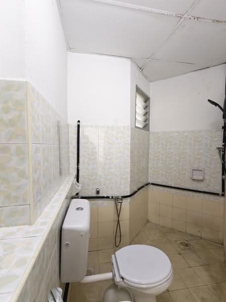 Condominium for Sale at Menara Menjalara - PeiGee . - Bathroom - PropertyGuru.com.my