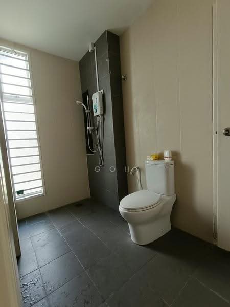 Rumah Teres 2-Tingkat untuk Disewa di Country Villas Resort (Ayer Keroh) - Goh Jun Khai - Bathroom - PropertyGuru.com.my
