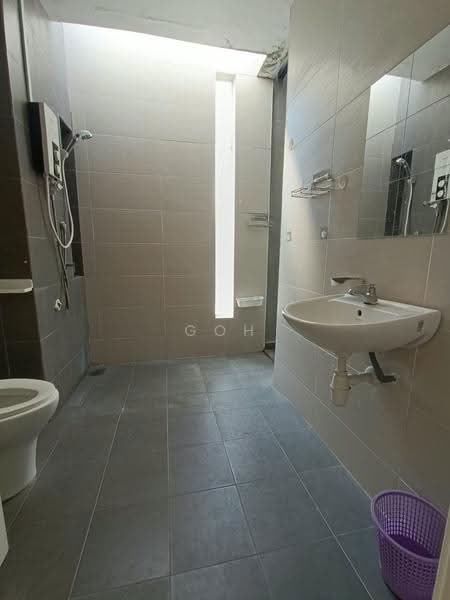 Rumah Teres 2-Tingkat untuk Disewa di Country Villas Resort (Ayer Keroh) - Goh Jun Khai - Bathroom - PropertyGuru.com.my