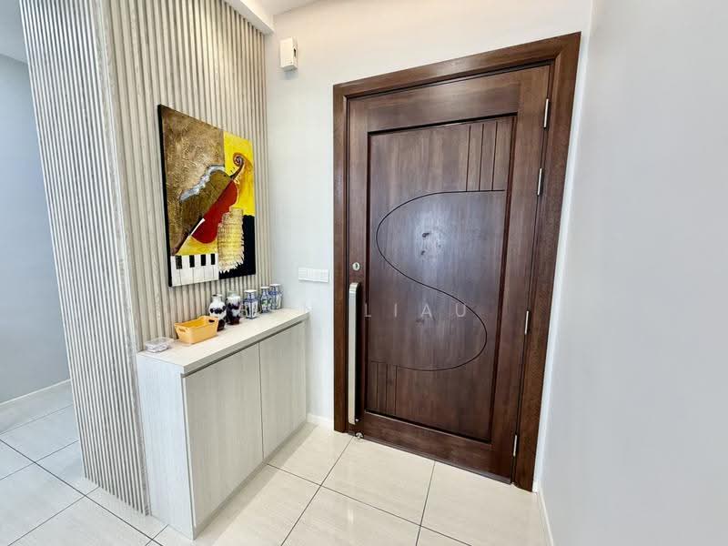 Kondominium untuk Dijual di Queens Residences Q1 @ Queens Waterfront - Ben Liau - Entrance - PropertyGuru.com.my