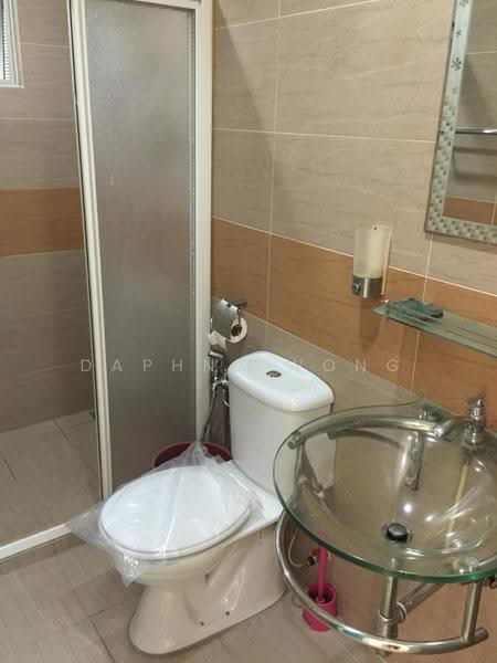 Kondominium untuk Dijual di Dynasty Garden Condominium - Daphne Wong - Bathroom - PropertyGuru.com.my