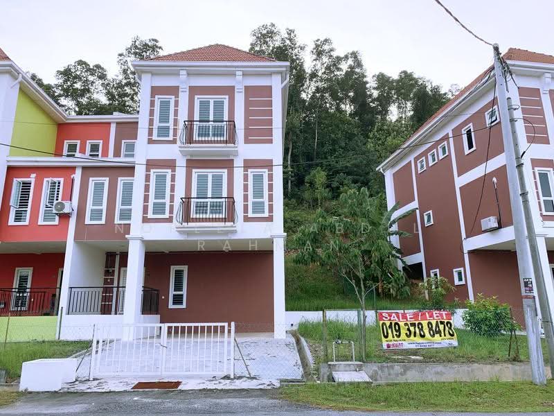 Semi-Detached House for Rent in Sepang (Selangor) - Norlela Abdul Rahman - Exterior - PropertyGuru.com.my