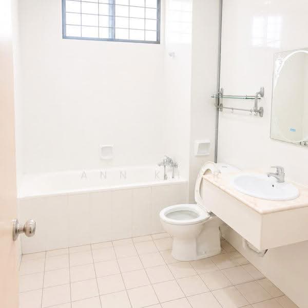 2-storey Terraced House for Sale in Taman Desa Cahaya (Bukit Mertajam) - Ann Khor - Bathroom - PropertyGuru.com.my