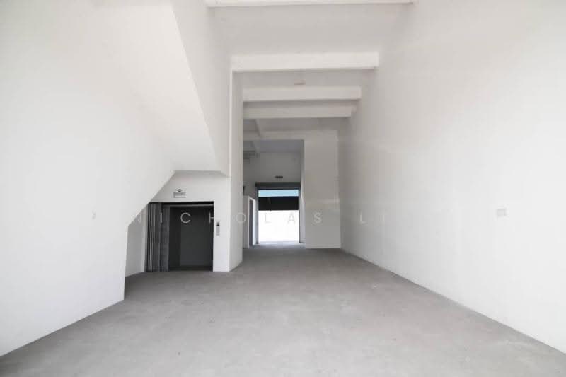 Kilang Teres untuk Dijual di Klang (Selangor) - Nicholas Lee - Entrance - PropertyGuru.com.my