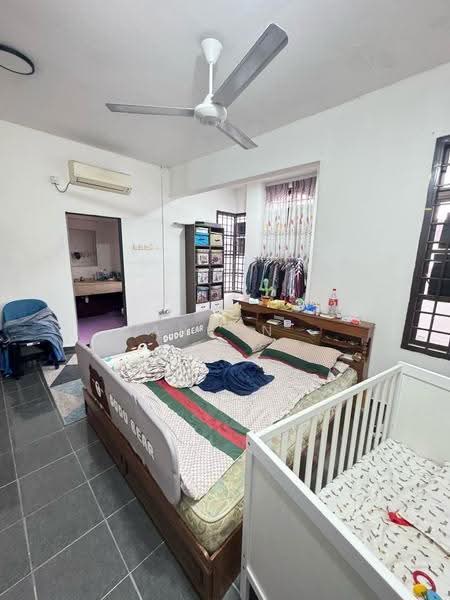 Rumah Teres 2-Tingkat untuk Dijual di Bandar Seri Alam (Masai) - Carson . - Bedroom - PropertyGuru.com.my