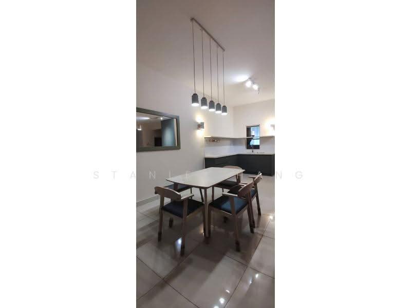 Kediaman Servis untuk Disewa di SetiaWalk - Stanley Hang - Dining Room - PropertyGuru.com.my
