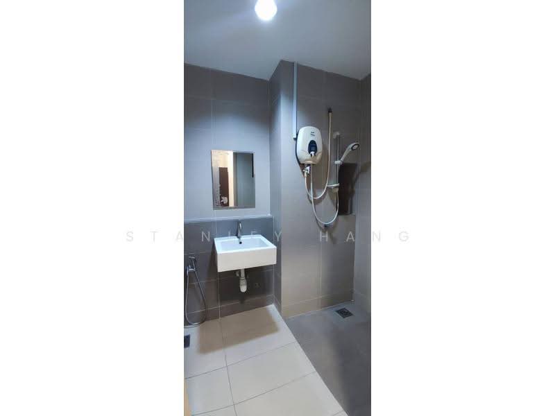 Kediaman Servis untuk Disewa di SetiaWalk - Stanley Hang - Bathroom - PropertyGuru.com.my