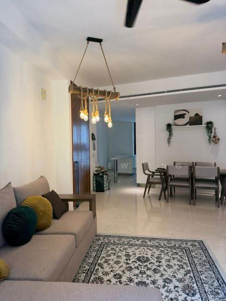 Kondominium untuk Dijual di Shorefront Residences - Matthew Png - Living Room - PropertyGuru.com.my