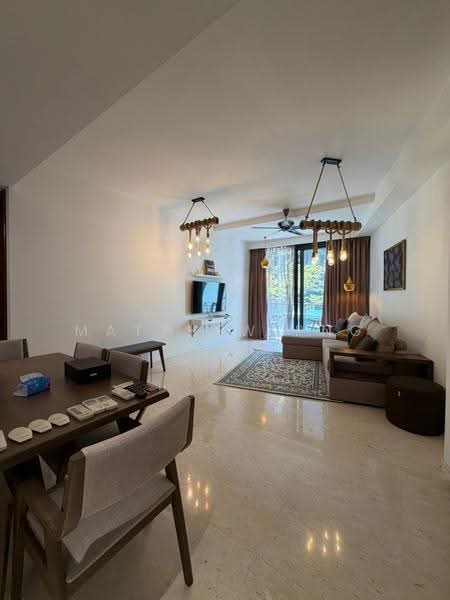 Kondominium untuk Dijual di Shorefront Residences - Matthew Png - Living Room - PropertyGuru.com.my