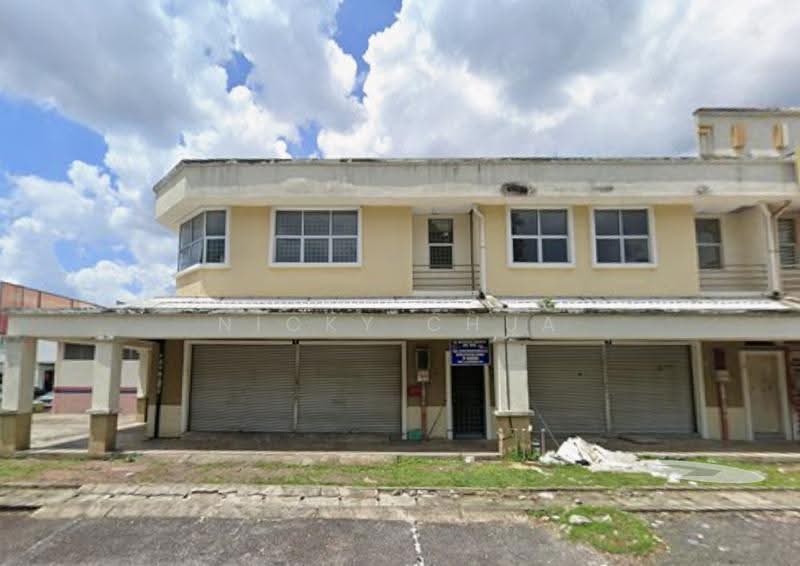 Shop for Sale in Senawang Double Storey Biggest Corner Lot Shop (Senawang) - Nicky Chua - Exterior - PropertyGuru.com.my