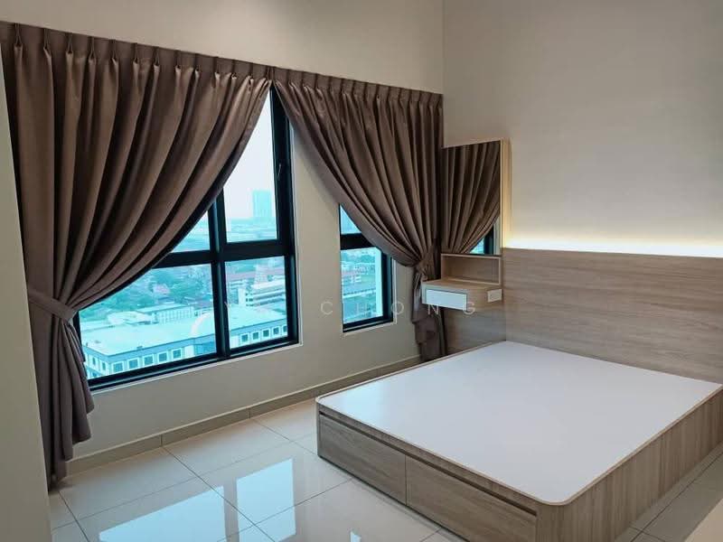 Kediaman Servis untuk Dijual di Ong Kim Wee Residence - YM Chong - Bedroom - PropertyGuru.com.my