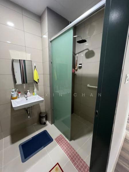 Service Residence for Sale at Paradigm Residence - Ke Xin Chan - Bathroom - PropertyGuru.com.my