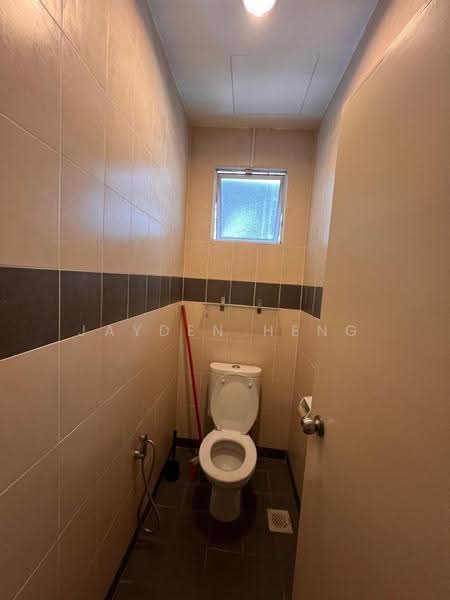 Pejabat untuk Disewa di Puchong (Selangor) - Jayden Heng - Bathroom - PropertyGuru.com.my