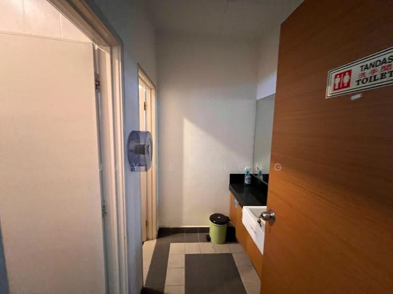 Pejabat untuk Disewa di Puchong (Selangor) - Jayden Heng - Interior - PropertyGuru.com.my