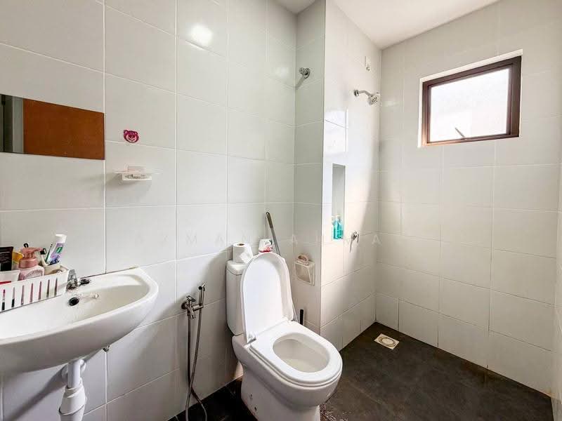Rumah Bandar untuk Dijual di Eco Grandeur (Puncak Alam) - Azman Ahmad - PropertyGuru.com.my