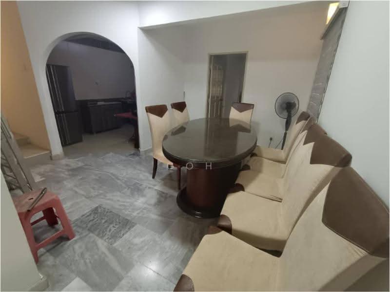 Rumah Teres 2-Tingkat untuk Disewa di Taman Sentosa (Bukit Baru) - Goh Jun Khai - Dining Room - PropertyGuru.com.my